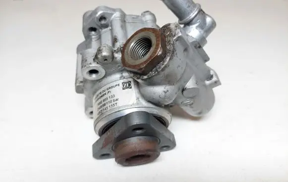 Audi A6 S6 C5 4B Power steering pump 4B0145155T