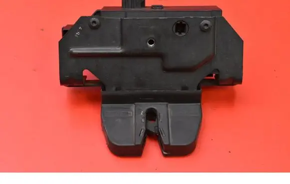 Tailgate/trunk/boot lock/catch/latch