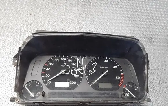 Volkswagen Golf III Speedometer (instrument cluster) 5392325900