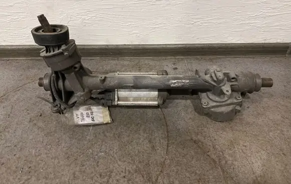 Volkswagen Tiguan Steering rack 5n2423051Q