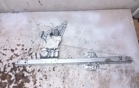 Mercedes-Benz Sprinter W906 Front door window regulator with motor A9067200046LH A9067200046