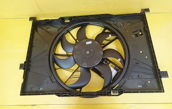 Mercedes-Benz B W245 Electric radiator cooling fan A1698203542 A1695001993 3135103569