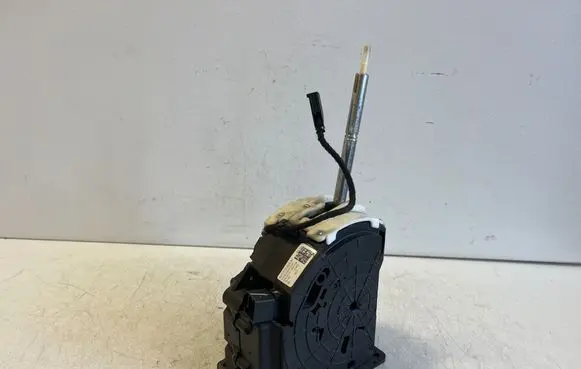 Audi A3 S3 8V Gear shifter/selector 8V1713023AJ 038209013AD