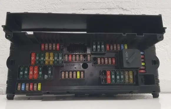 BMW 5 F10 F11 Fuse module 925281501 317033442 016704871
