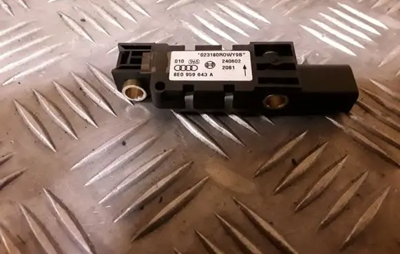 Audi A4 S4 B6 8E 8H Airbag deployment crash/impact sensor 8E0959643A