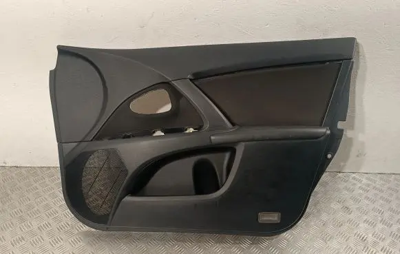 Toyota Avensis T270 Front door card panel trim 6761005630C3 6773705011