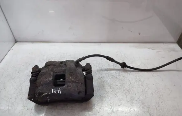 Volkswagen Amarok Front brake caliper
