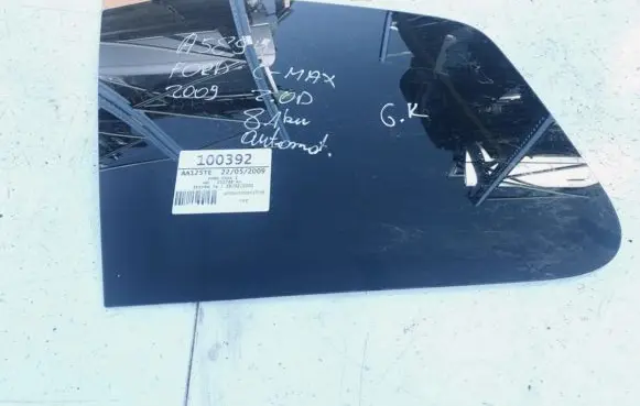 Ford C-MAX I Rear side window