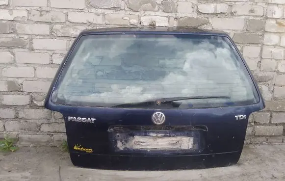 Volkswagen PASSAT B5 Tailgate/trunk/boot lid