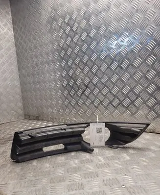 Volkswagen PASSAT B6 Front bumper lower grill 3C0853666A