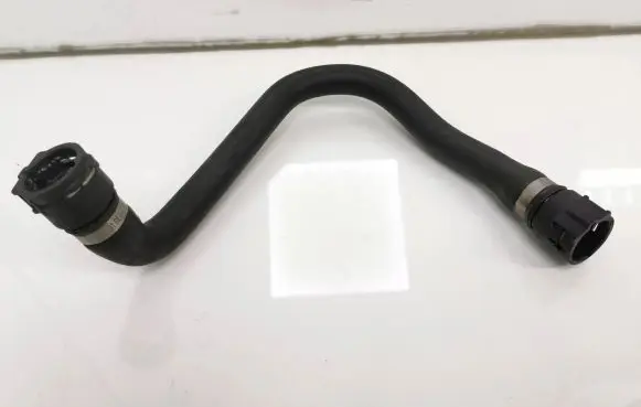 BMW 5 E60 E61 Engine coolant pipe/hose 6917697 64216917697 107509