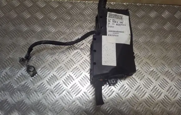 Ford Focus Fuse module 3M5T14A142AB
