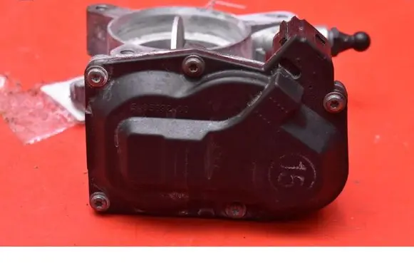 Opel Insignia A Throttle body valve 55564164