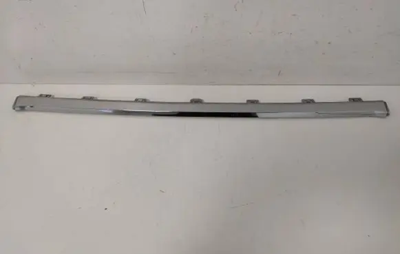 Volvo XC60 Front bumper splitter molding 32227904