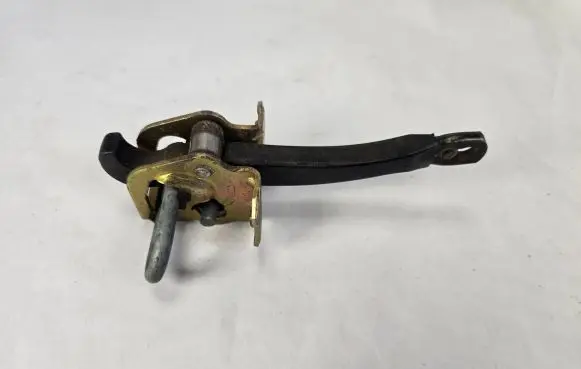 BMW 7 E38 Rear door check strap stopper 8234605