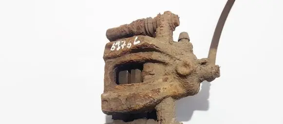 Honda CR-V Rear brake caliper