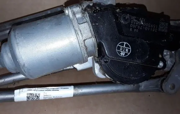 Fiat Sedici Wiper motor 3811079J00