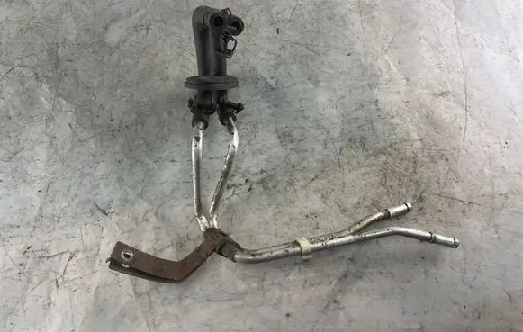 Nissan Patrol Y61 Engine coolant pipe/hose