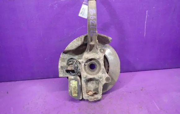 Alfa Romeo 156 Front wheel hub spindle knuckle