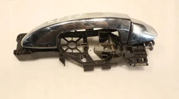 Volkswagen PASSAT B6 Rear door exterior handle/bracket 