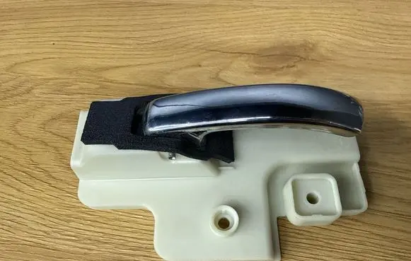 Dodge Caliber Front door interior handle 186204472