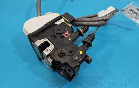 Hyundai Santa Fe Rear door lock 814102W000GIH IMPRK1563939