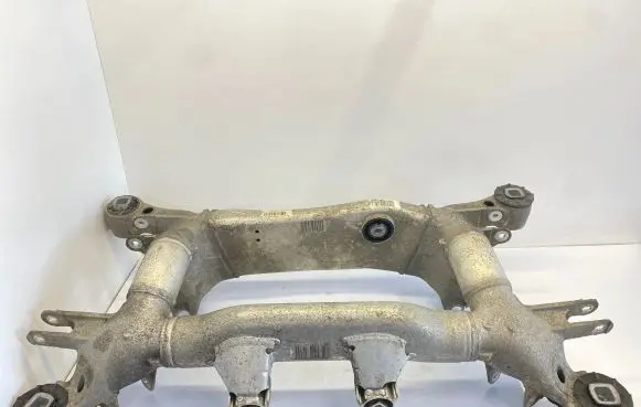 BMW 5 E60 E61 Rear axle beam 6770828