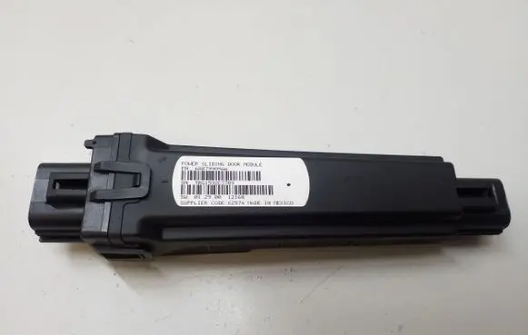 Chrysler Town u0026 Country V Sliding door control unit/module 68079909AA