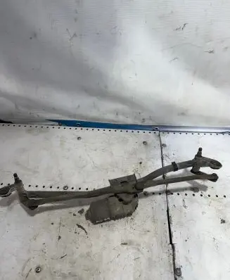 Audi A4 S4 B7 8E 8H Front wiper linkage and motor 8E1955119 0390241509