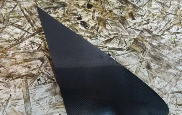 Foot area side trim
