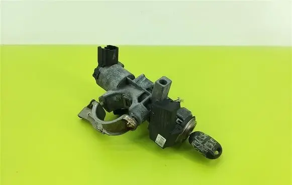 Toyota Avensis T250 Ignition lock 