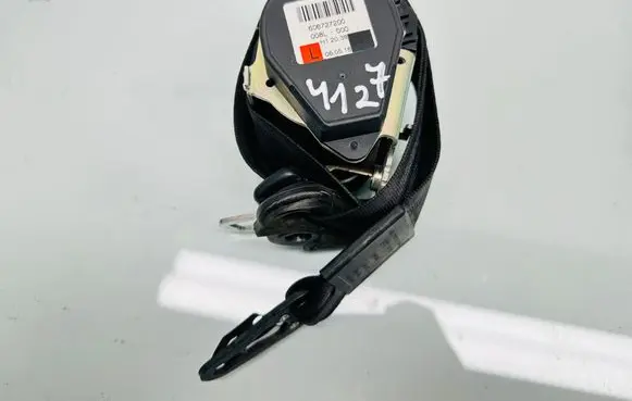 Audi Q7 4L Front seatbelt 606728300 008R000