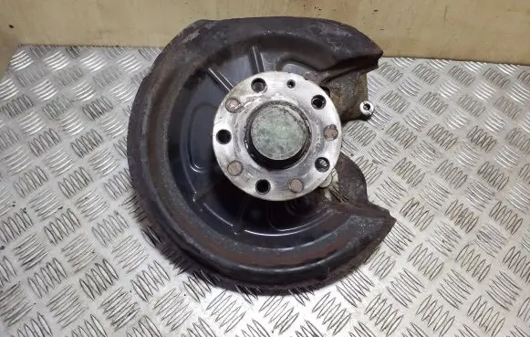 Audi A3 S3 8P Rear wheel hub
