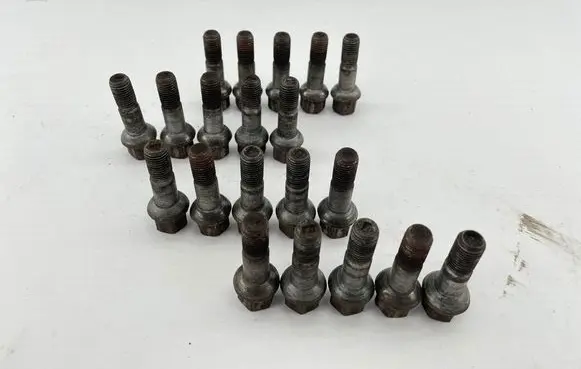 Skoda Octavia Mk1 (1U) Nuts/bolts 