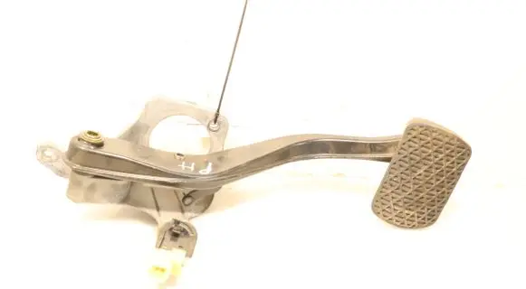 Mercedes-Benz CLS C219 Clutch pedal 