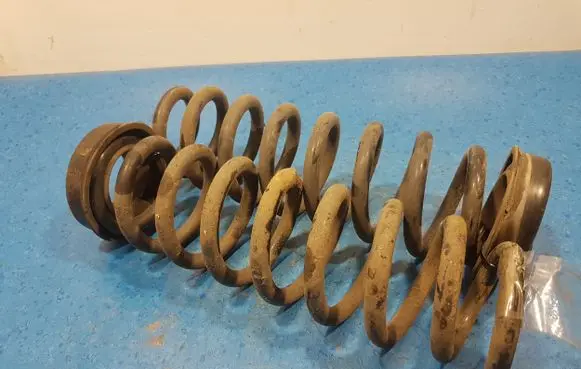 BMW 7 F01 F02 F03 F04 Rear coil spring