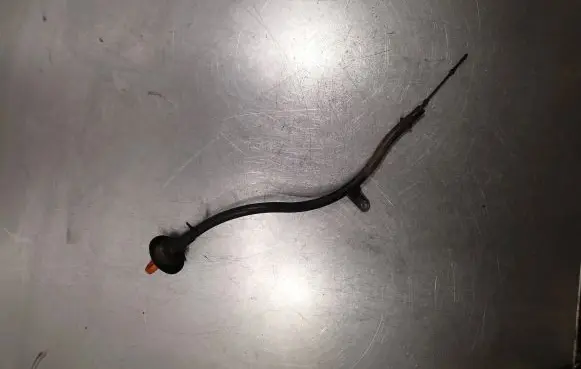 Volkswagen PASSAT B6 Oil level dip stick 03g103634ag