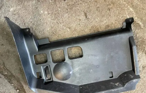 BMW 3 E90 E91 Dashboard lower bottom trim panel 7059287