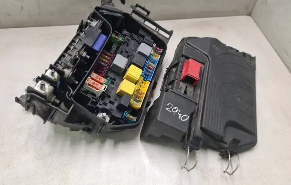 Mercedes-Benz CLA C117 X117 W117 Fuse box set A2465400182 A2465410905