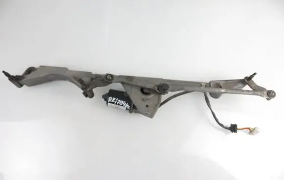 Mercedes-Benz C AMG W203 Front wiper linkage A2038200342