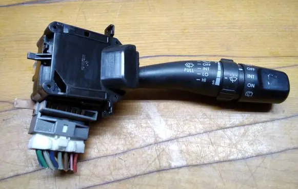 KIA Sportage Wiper control stalk 621W05200