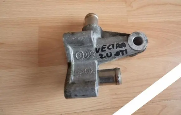 Opel Vectra C Engine mounting bracket