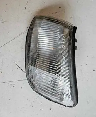 Mitsubishi Space Wagon Front indicator light 2037623