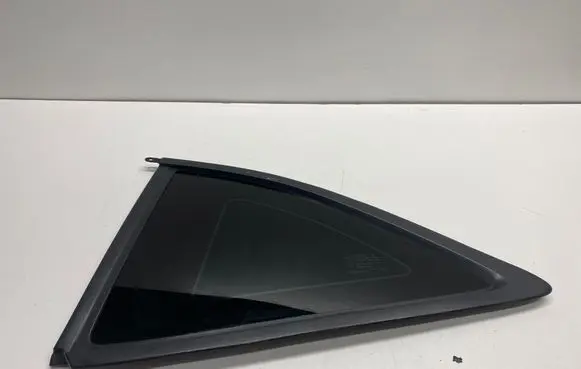 Chevrolet Camaro Rear side window 92194977
