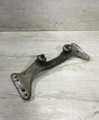 BMW Z3 E36 Gearbox mounting bracket 1136498