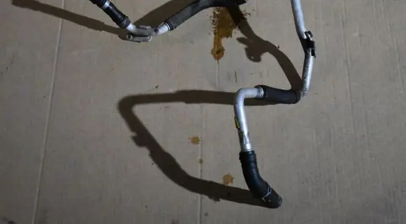 Porsche 997 Engine coolant pipe/hose 971121081G