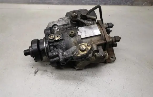 Opel Astra G Fuel injection high pressure pump 0470504003 90501099 0281001827