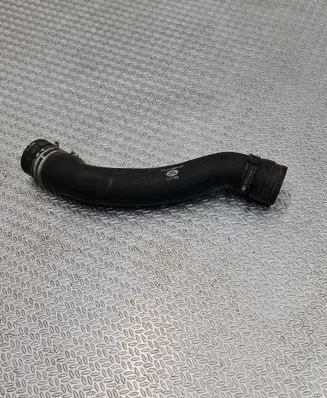 Land Rover Discovery 5 Engine coolant pipe/hose FPLA8584CB CW1KA