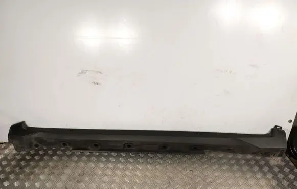 Toyota C-HR I Side skirt front trim 75852F4010