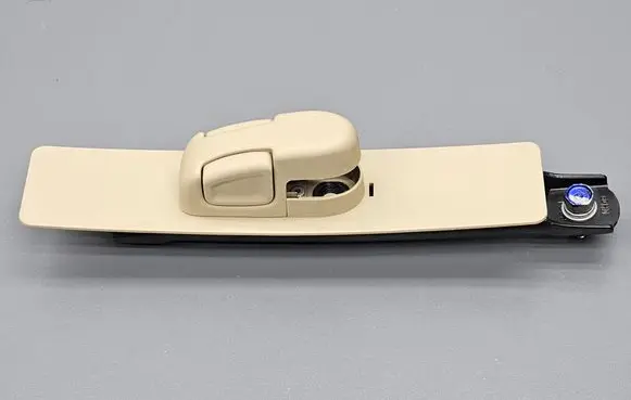 Honda CR-V Seat belt adjustment rail 